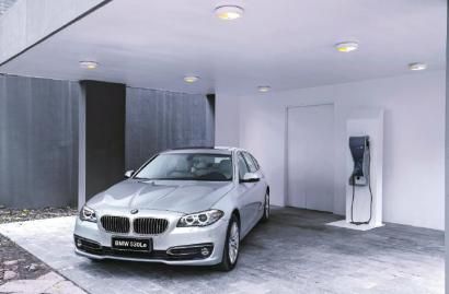 华晨宝马 新bmw 530le em>插电式混合动力/em>车型的全球首发