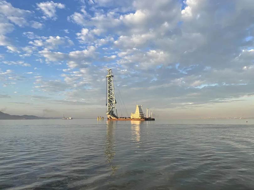 1.8GW！辽西地区首个海上风电项目漂浮式测风塔顺利施工安装