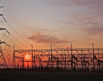 新疆构建“电力丝路”能源输送新格局