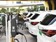 甘肃兰州新区：2025年新能源<em>汽车充电桩</em>规模达到700个以上