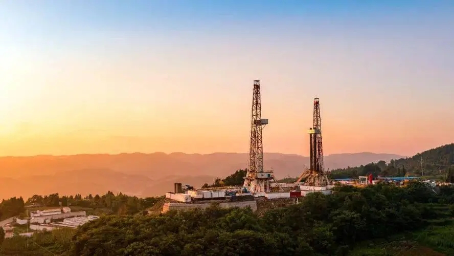 西南油气田公司页岩气年产量跨入“千万吨级”
