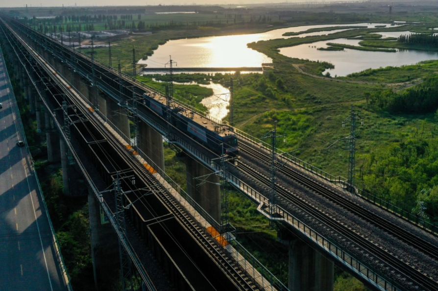 五部门印发《推动铁路行业低碳发展实施方案》