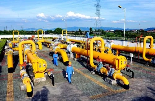 卡<em>塔尔</em>与印度签署为期20年液化天然气供应协议