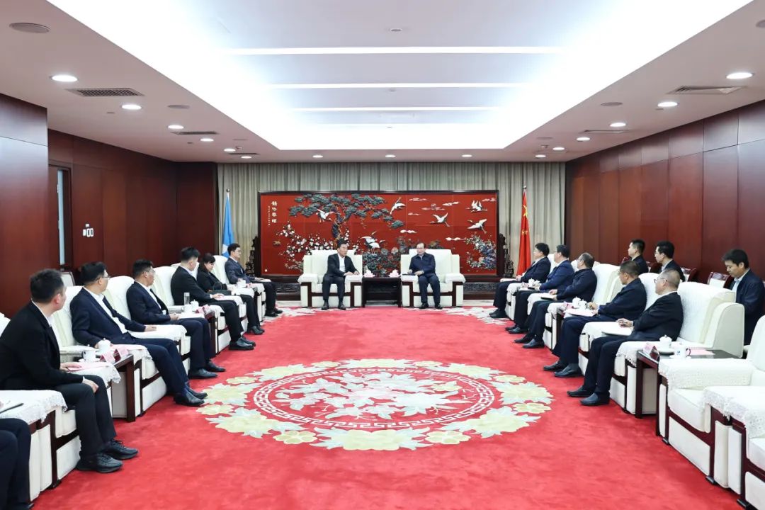 中國華電與<em>明陽集團</em>高層會晤！深化新能源項目開發合作
