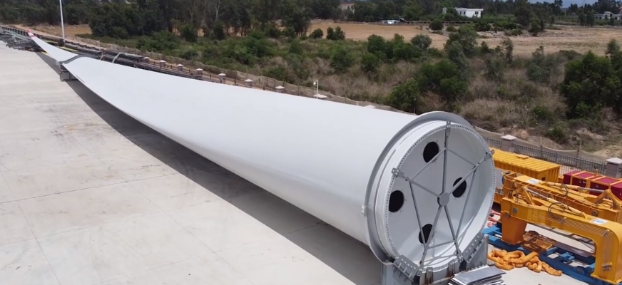 143米，全球<em>最</em>长风力发电叶片如何“炼”成？