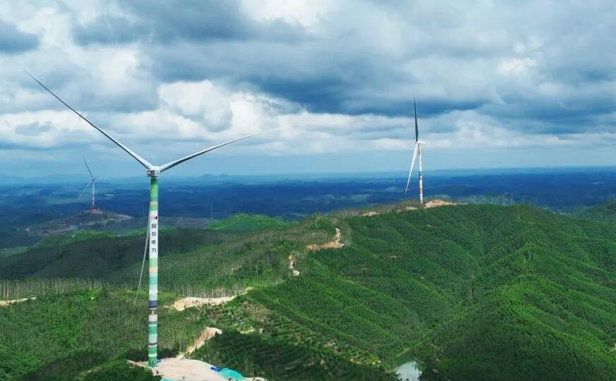 400MW！<em>国投</em>广西新能源灵山一期（六炉山） 风电场首批机组投产发电