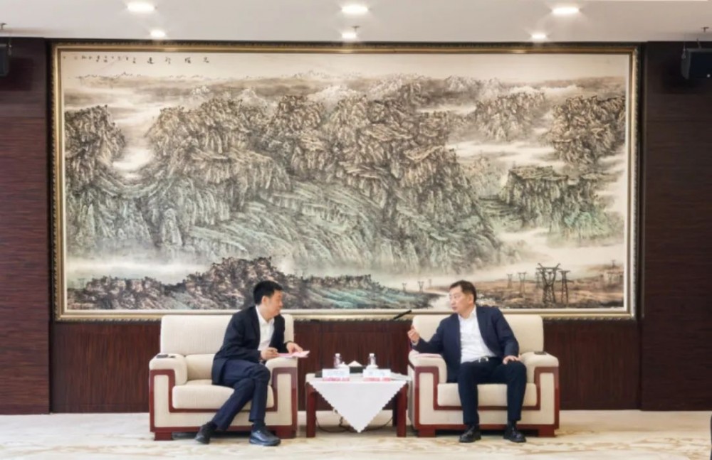 中国能建万明忠与国网甘肃省电力公司党委书记、董事长林一凡座谈交流
