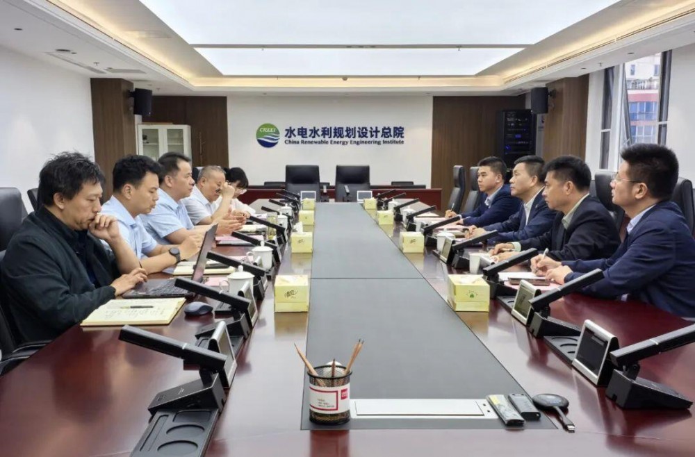 广州发展集团党委书记、董事长蔡瑞雄带队赴水电总院调研交流