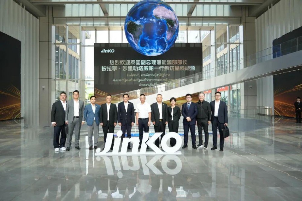 晶科能源李仙德就深化光伏技术、拓展储能应用及东南亚新能源产业布局展开深度对话