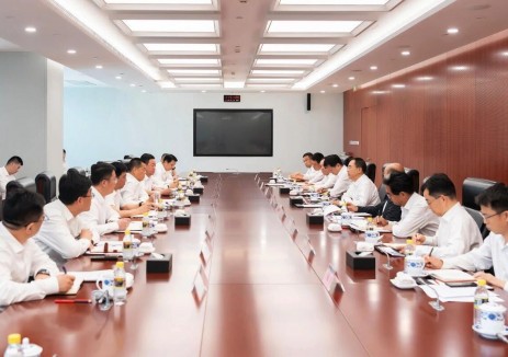 邹磊会见山东能源集团党委书记、董事长李伟