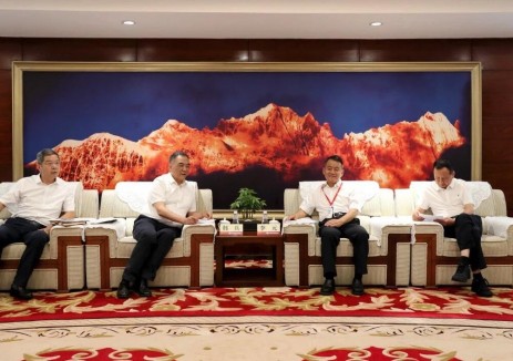 李元與中國西電集團(tuán)黨委書記、董事長韓兵座談