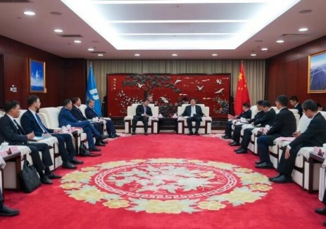 华电集团副总吴敬凯与哈萨克斯坦曼吉斯套州州长
