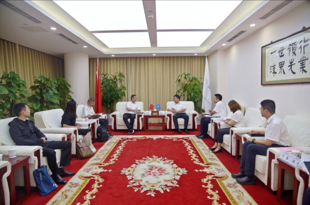 严研与中电工程华东院党委委员、副总经理陆川会谈