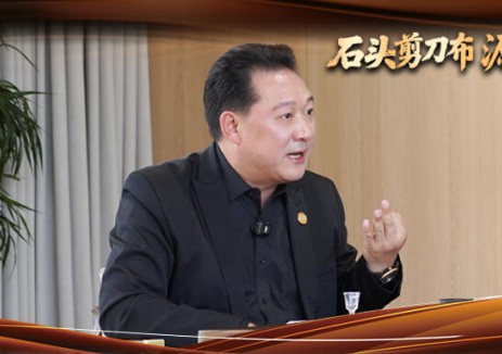 『三人行』X 零碳小屋丨张福龙：能源转型的本质不是替代一种能源，而是重构能源生产关系！