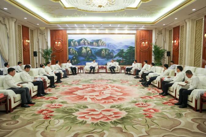 杨长利拜会宁夏回族自治区党委书记李邑飞、自治区主席张雨浦，深化新能源等领域合作