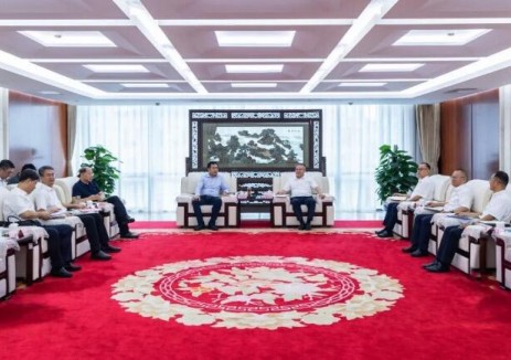叶向东与河北省廊坊市委书记李国勇举行会谈