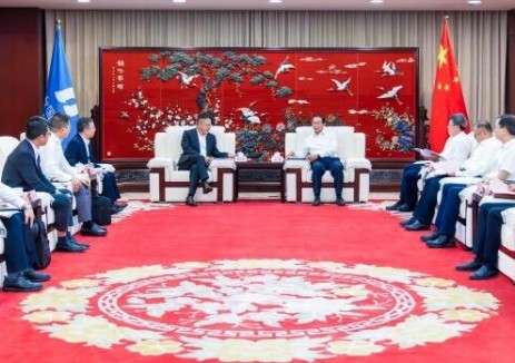 江毅与TCL创始人、董事长李东生举行会谈