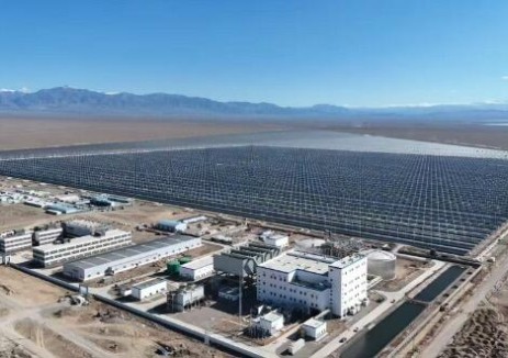 全国最大“线性菲涅尔”光热综合能源示范项目实现全容量并网发电