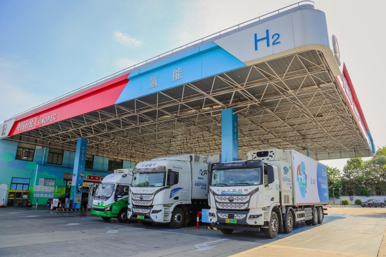 已建成加氢站146座！中国<em>石化</em>成功探路长江沿线氢能交通走廊