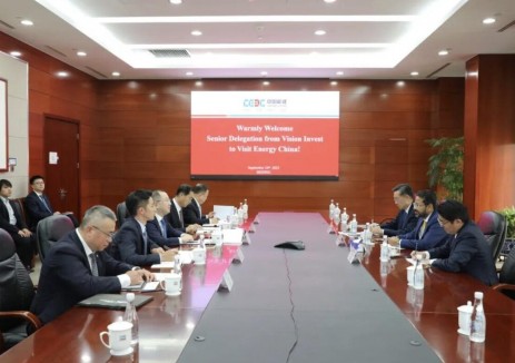 中国能建徐陆与沙特愿景国际投资公司首席发展官卡皮尔・拉尔瓦尼会谈