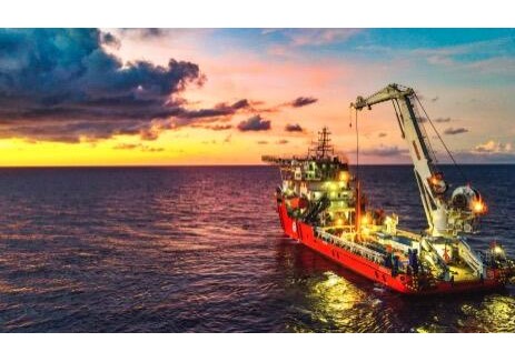 全球首次！1522米深海“采火”