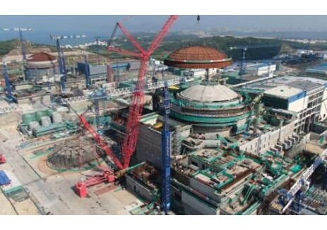 广东陆丰核电5号机组外穹顶吊装就位