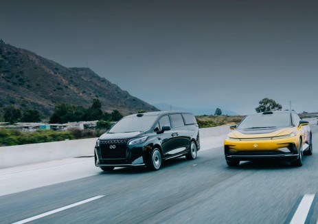 贾跃亭与特斯拉合作！FF和FX纯电动车可使用28,000座特斯拉充电站