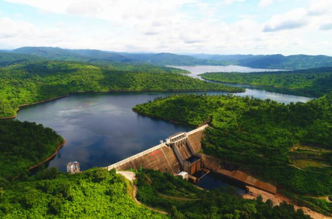 柬埔寨甘再水电站提前完成年度发电计划