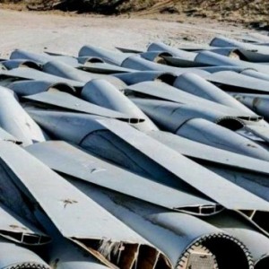 首泰装备废旧风电风叶高效粉碎设备工艺流程