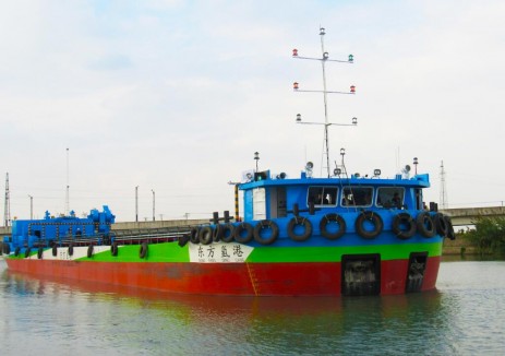 国鸿氢能助力全国首艘内河64TEU氢燃料集装箱船正式完工！