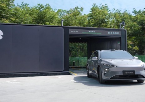 新能源汽车占比超50%！增长势头锐不可当