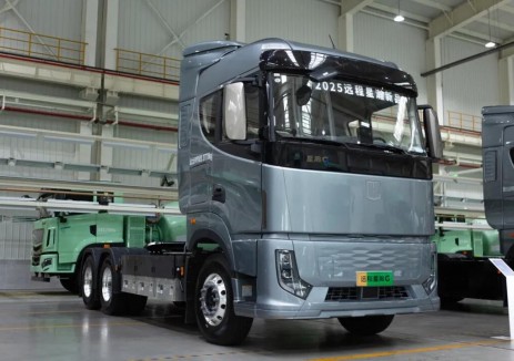 汉马科技“醇氢+电动”方案亮相江苏物流大会，赋能绿色高效转型