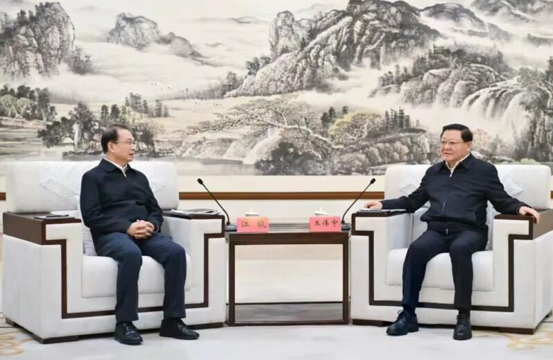 中国华电江毅、叶向东拜会内蒙古自治区党委书记王伟中、自治区人民政府主席包钢-国际风力发电网