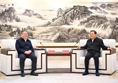 中國中煤與內(nèi)蒙古自治區(qū)會談，加快<em>綠色氫氨醇</em>、新能源耦合煤化工等產(chǎn)業(yè)布局