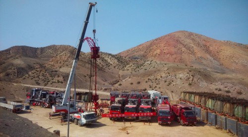 1、连续油管拖动压裂