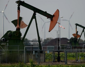 英国<em>石油公司CEO</em>：预计油价至少在两年内继续承压