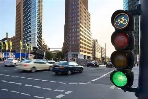 f69d9eae-94d9-4a68-bd49-c7e34b1a6597