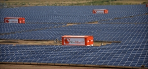 India_sunedison_charanka_solar_park_flickr_American_centre_Mumbai_300_140_assetsimagesstaticthumbnail-f<em></em>rame-span4x2.png_s_c1