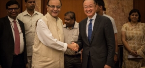 indiaworldbank_300_140_assetsimagesstaticthumbnail-f<em></em>rame-span4x2.png_s_c1