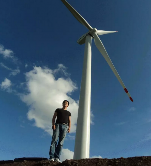 御风而行记霍林郭勒夏营地风电场的东方风电人