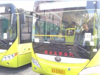 樟木头镇首批纯电动公交 充电两小时可行驶120公里！
