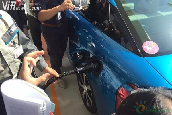 6f4da69a0c434c95b664655e34cac1c3_th