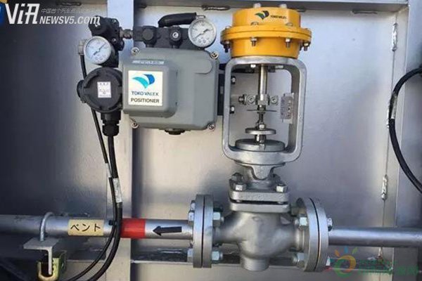 4890d8e05f5b4fce9bb5b643246c056b_th