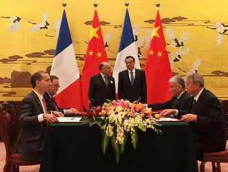 <em>中法两国</em>总理见证中核与新阿海珐签署合作框架协议