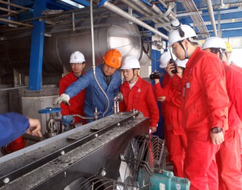 国内首台自主研发BOG压缩机在天然气分公司青岛LNG接收站投产<em>试车成功</em>