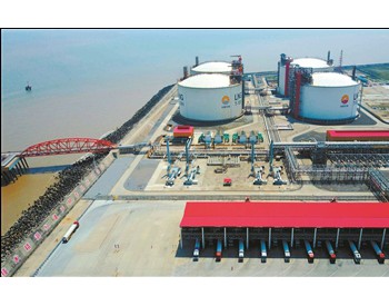 江苏LNG接收站投产至今外<em>输天然气</em>二百亿立方米