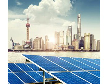 今年中国可再生能源<em>投资回报率</em>有望高达33%