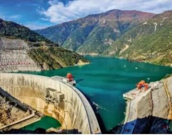 《中国电力发展报告2016》：未来3年<em>常规水电</em>预计新增装机2029万千瓦