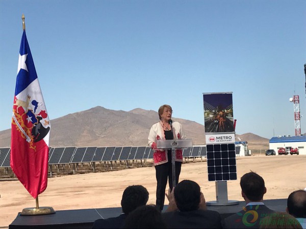 DTRCSV0W0AA97pb.jpg-large