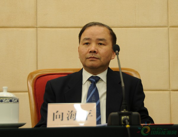 向海平